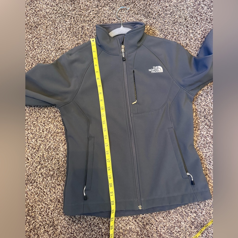 North Face Women’s Gray Apex Softshell Warm Zip Up Jacket Size Small Petite - Picture 14 of 16